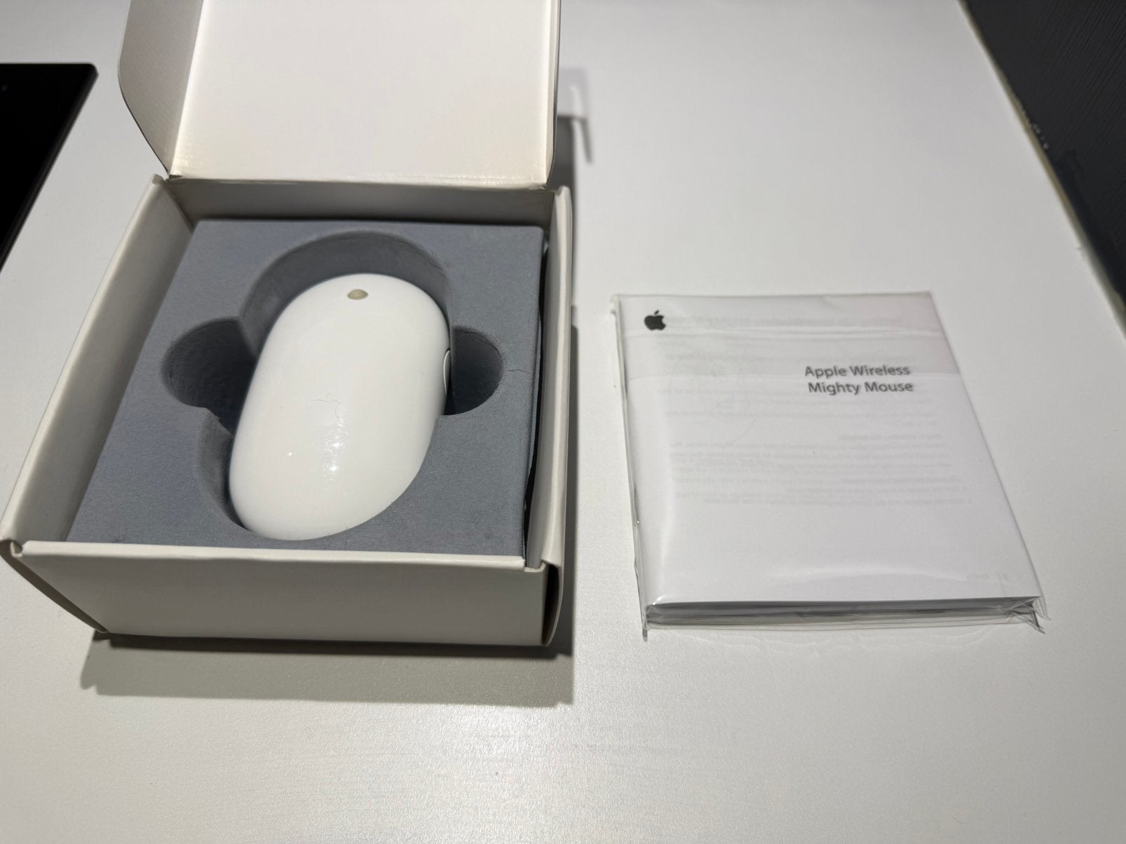 Apple Mighty Mouse, Computers en Software, Muizen, Ophalen, Zo goed als nieuw, Draadloos, Muis