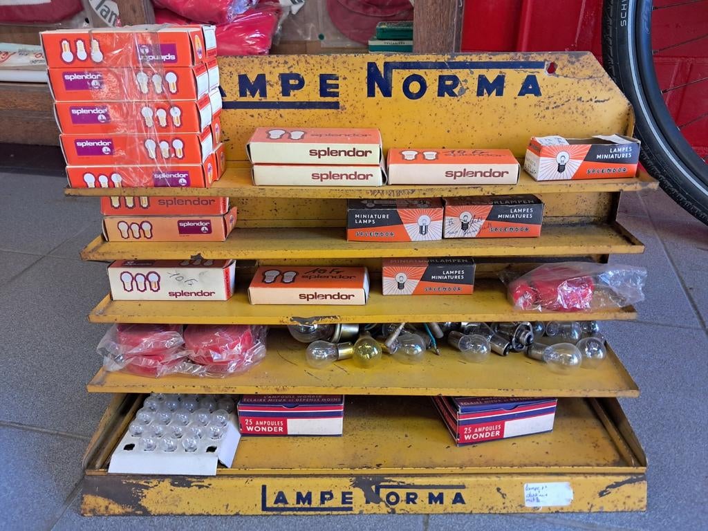 Display lampe norma, Ophalen of Verzenden