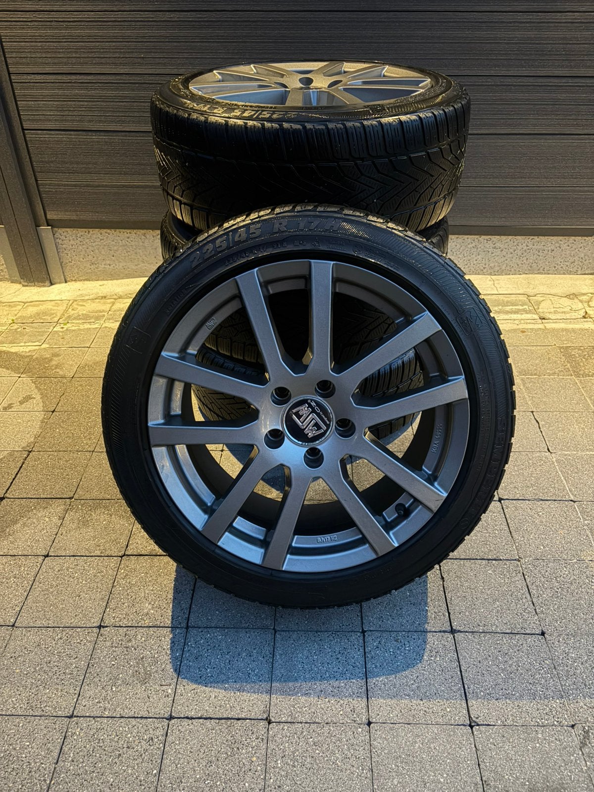 Winterset 225/45/R17H VW, Auto-onderdelen, Banden en Velgen, Ophalen, Gebruikt, Banden en Velgen, 17 inch