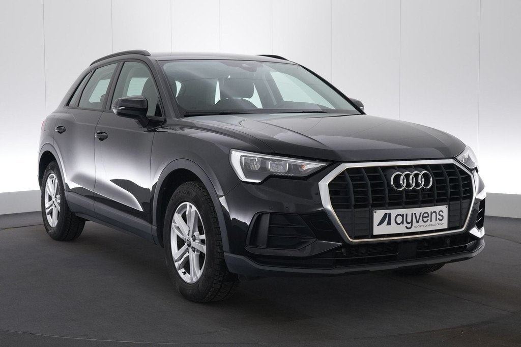 (2BWD856) AUDI Q3, Achat, Entreprise, https://public.car-pass.be/vhr/4e7d44d4-aefc-49d0-b272-d48f82af8b0b, Carnet d'entretien