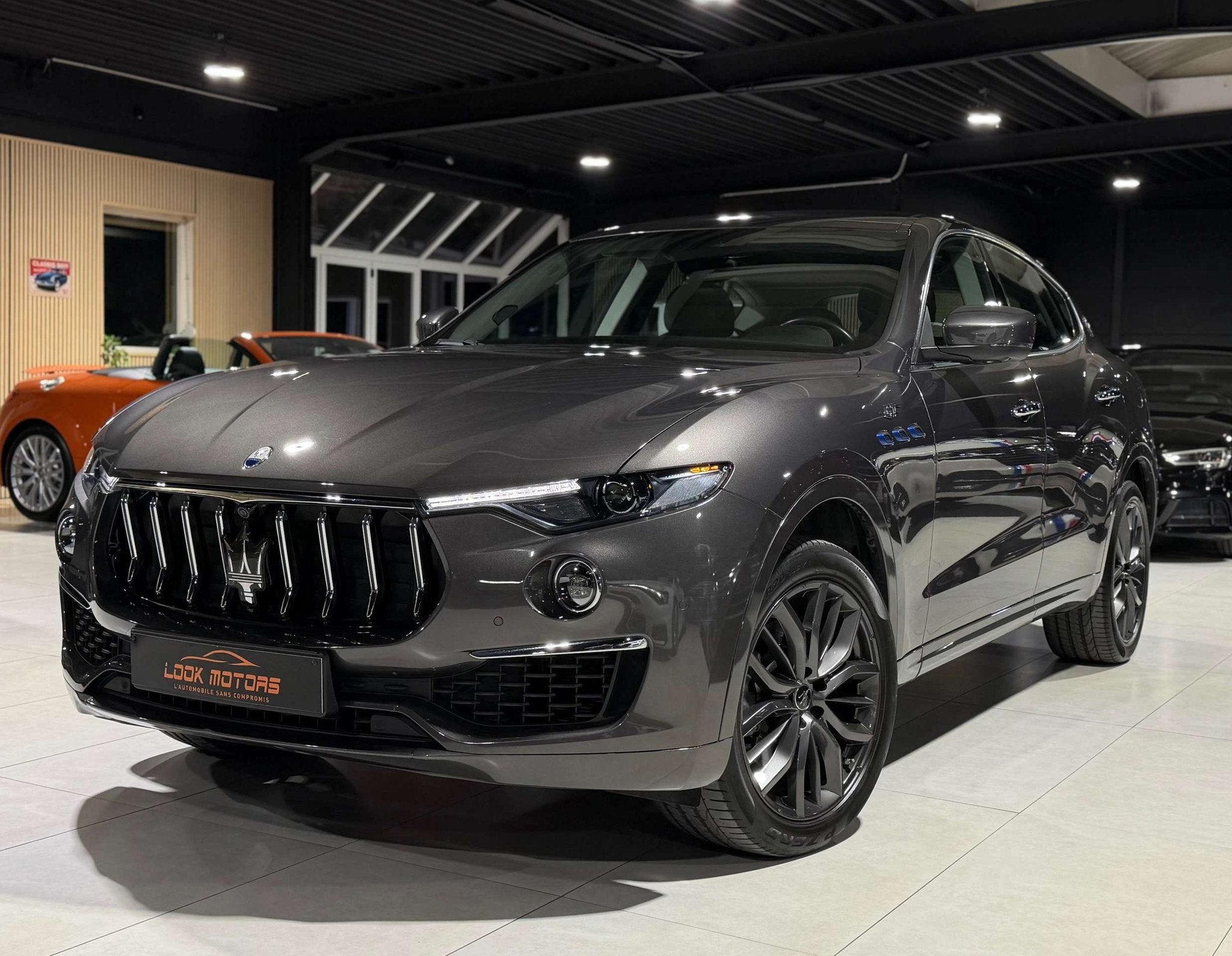 Maserati Levante GT 2.0 L4 mHEV 330CV SUSPENSION CARBONE CUI, Autos, Maserati, Cuir, Argent ou Gris, Achat, Euro 6