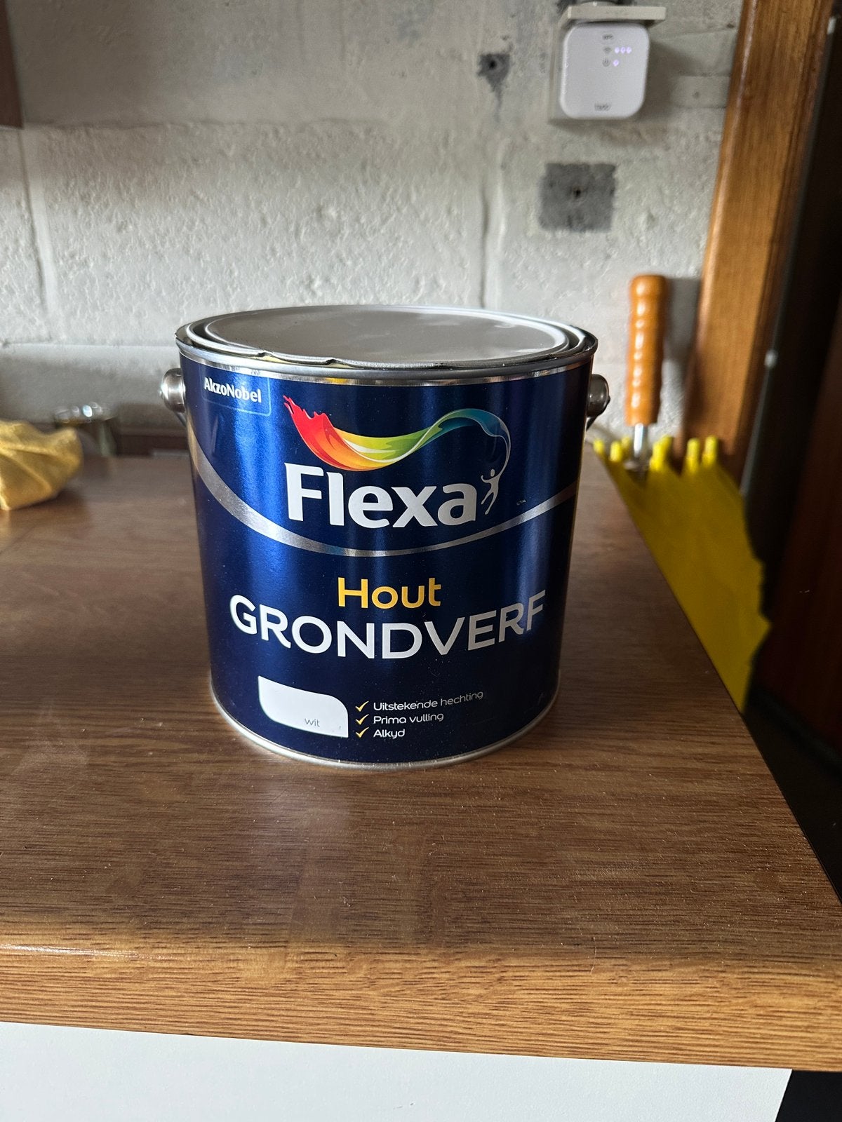 Primer/apprêt pour bois 2,5 litres. Inutilisé, Bricolage & Construction, Peinture, Vernis & Laque, Enlèvement, Comme neuf, Peinture