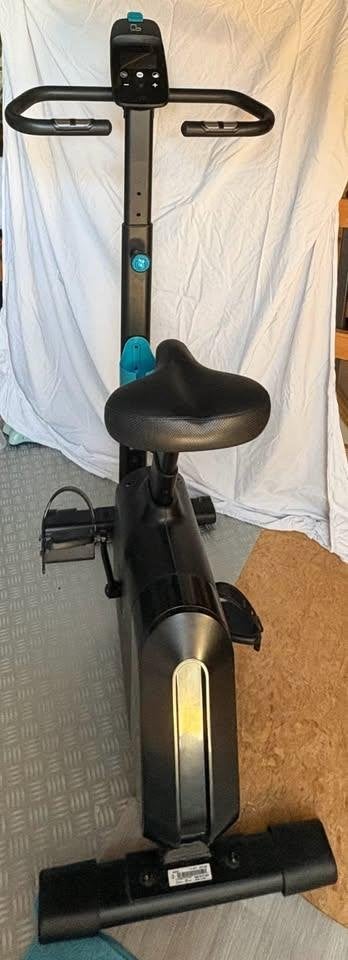 Hometrainer Domyos 500, Sport en Fitness, Fitnessapparatuur, Ophalen, Zo goed als nieuw, Hometrainer