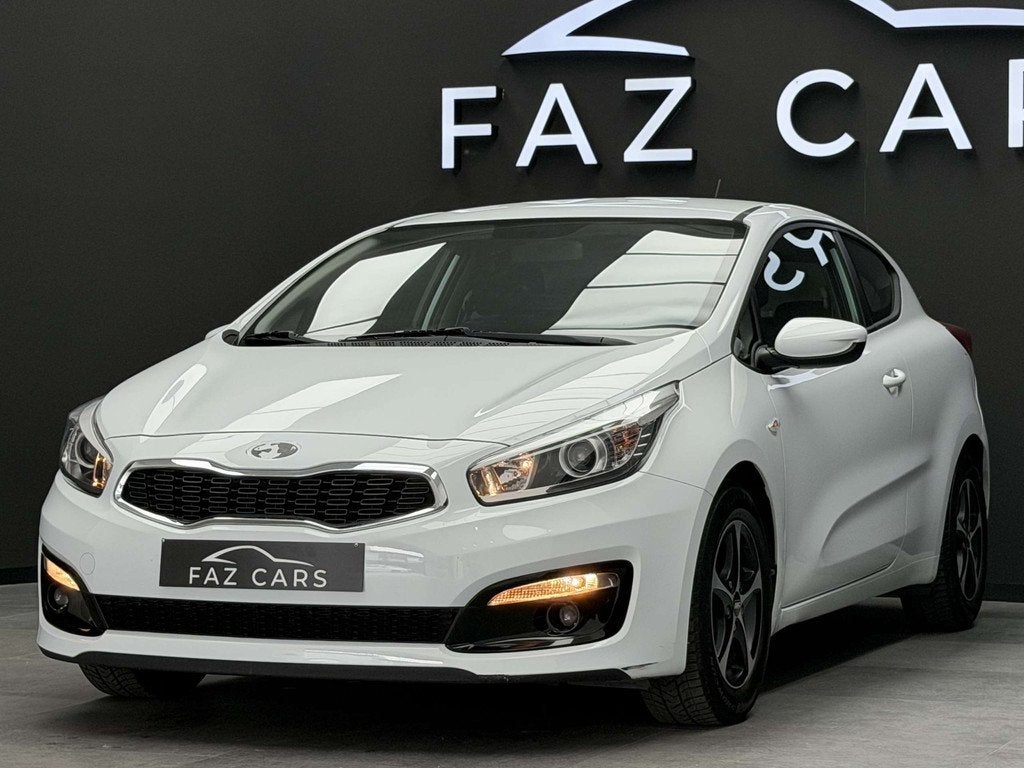 Kia ProCeed / pro_cee'd 1.4i Easy ISG * REGU + JANTES + CLIM, Auto's, Voorwielaandrijving, Stof, Gebruikt, 4 cilinders