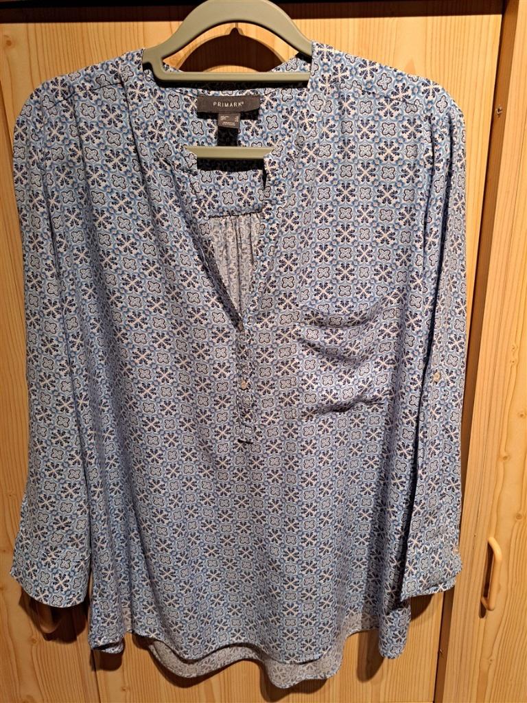Blouse met blauwtinten maat 44, Kleding | Dames, Maat 42/44 (L), Ophalen of Verzenden, Zo goed als nieuw, Primark