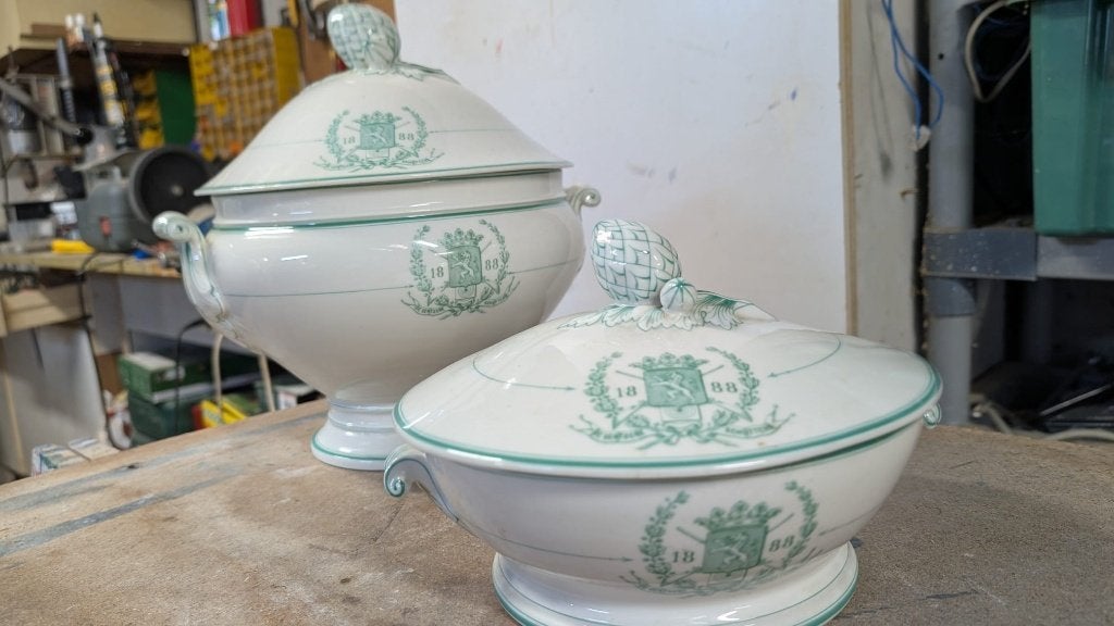 Eetservies Gentse Schutters(Mehun France), Antiek en Kunst, Antiek | Servies compleet, Ophalen