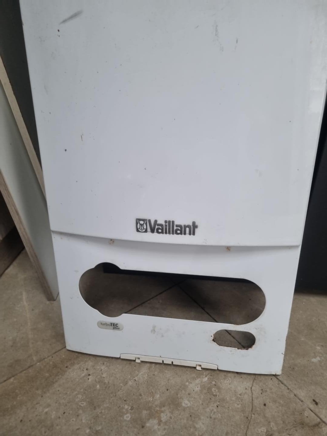 Vaillant Turbo tec Plus 28 kw, Enlèvement, Utilisé, Gaz naturel, 3 à 5 ans
