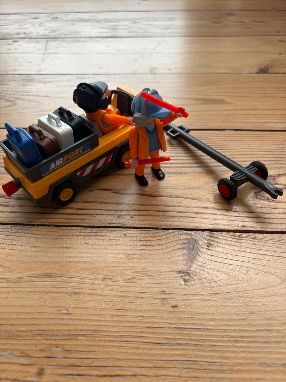 Agent avec tracteur à bagages, Enfants & Bébés, Enlèvement ou Envoi, Comme neuf, Playmobil en vrac