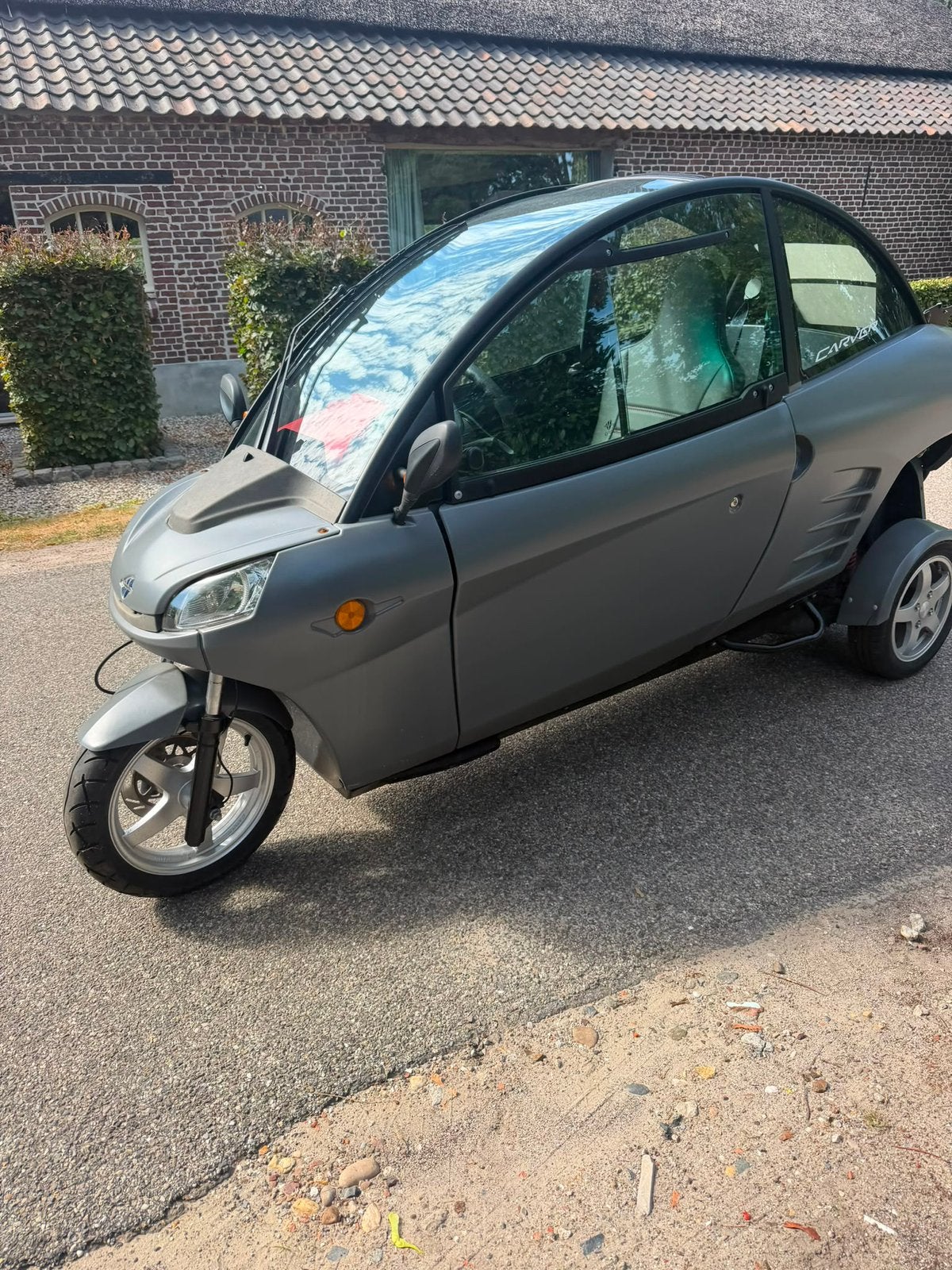 Carver rijbewijs vrij, Ophalen