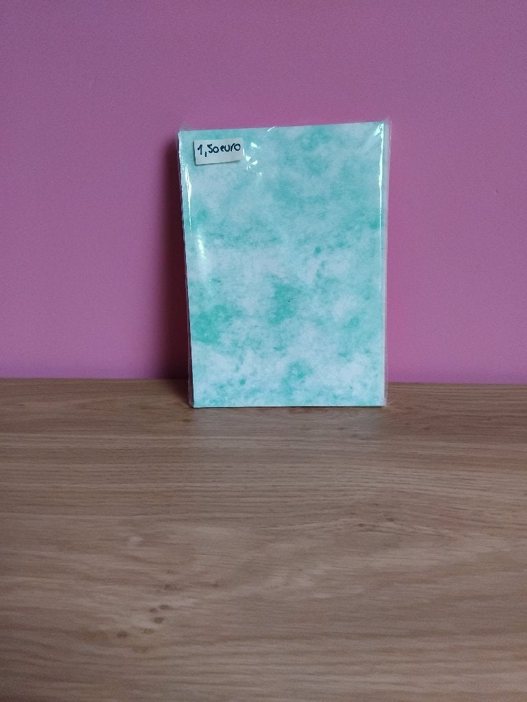 Twee prachtige papierblokken voor 1.5euro stuk, Hobby en Vrije tijd, Kaarten | Zelfgemaakt, Ophalen, Zo goed als nieuw, Overige thema's