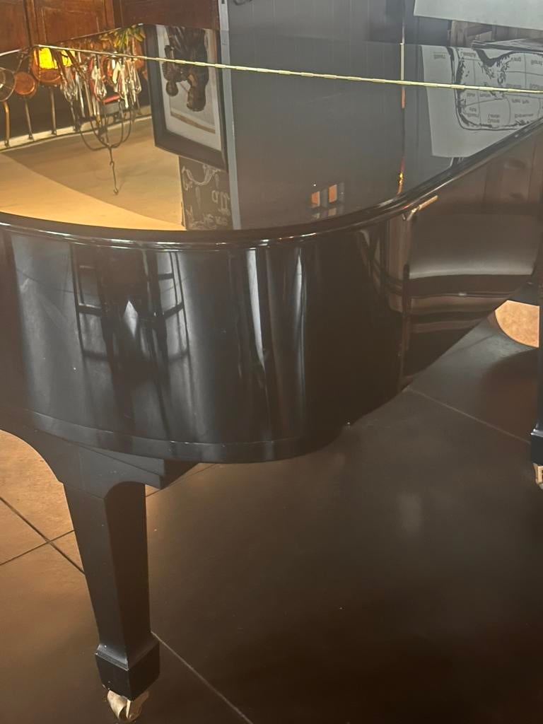 Vleugel piano, Ophalen, Piano