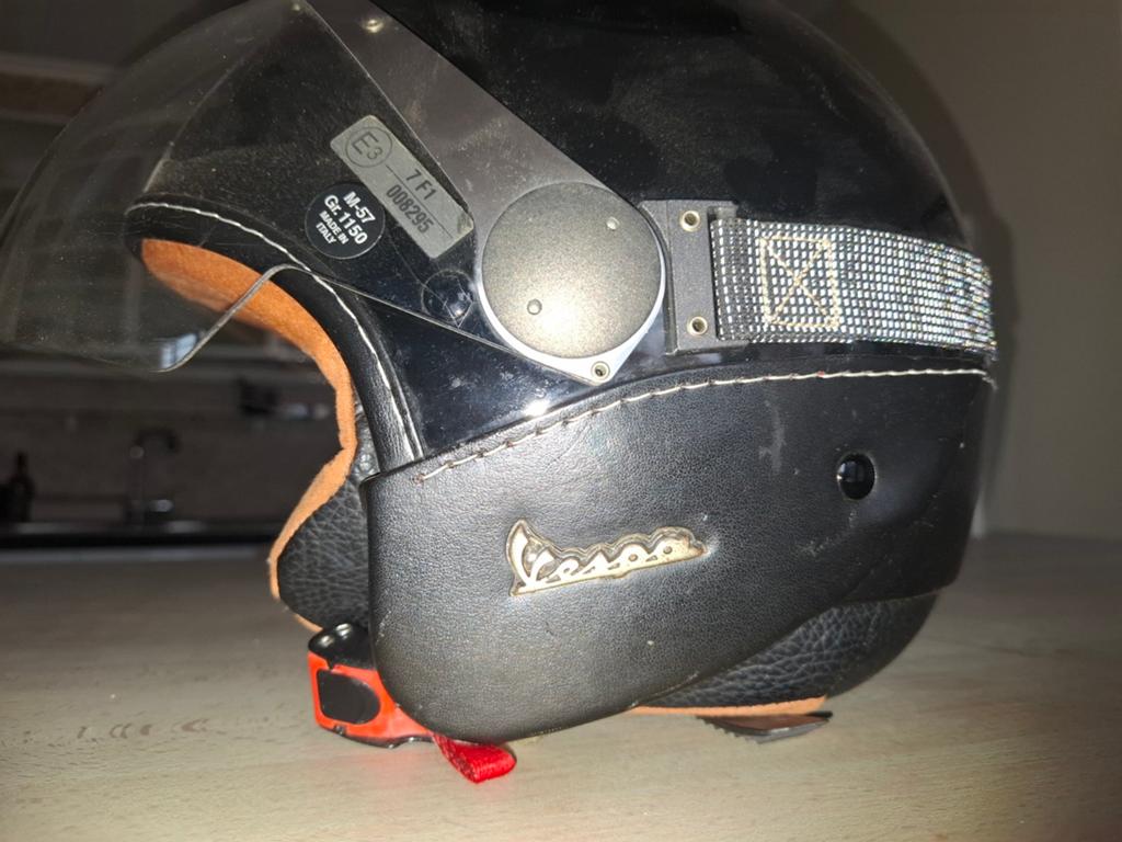 Granturismo helm Maat 57, Ophalen