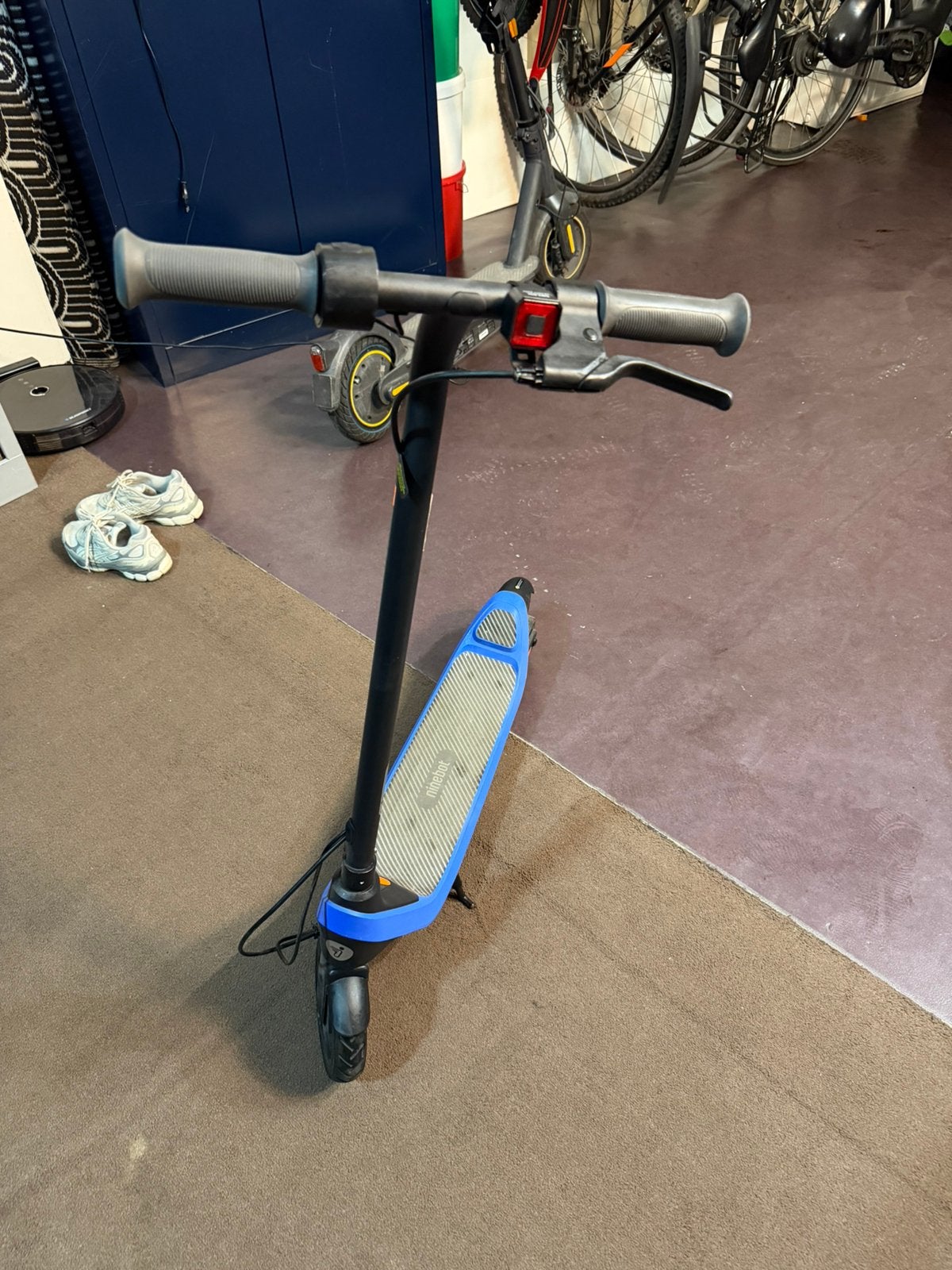 Trottinette électrique Ninebot C2, Enlèvement ou Envoi, Comme neuf