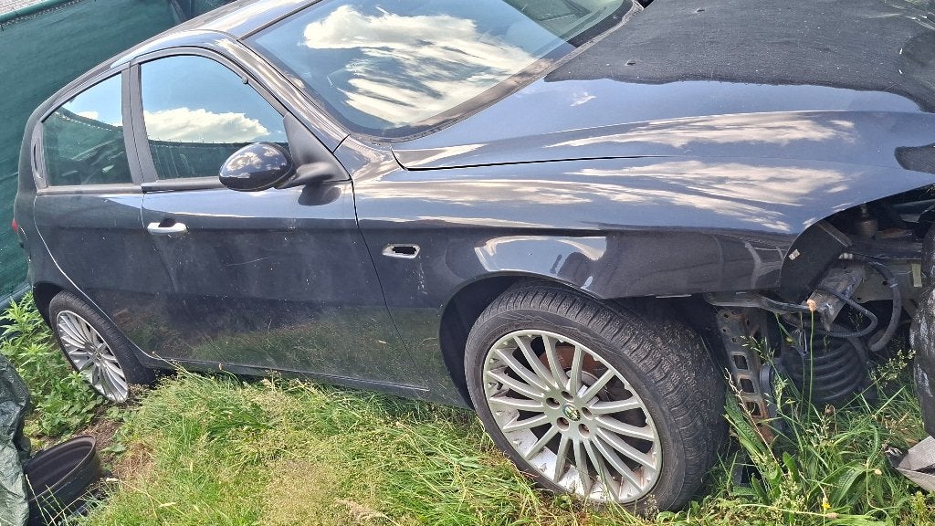 Alfa romeo 147, Auto's, Alfa Romeo, 4 deurs, Zwart, Particulier, Te koop