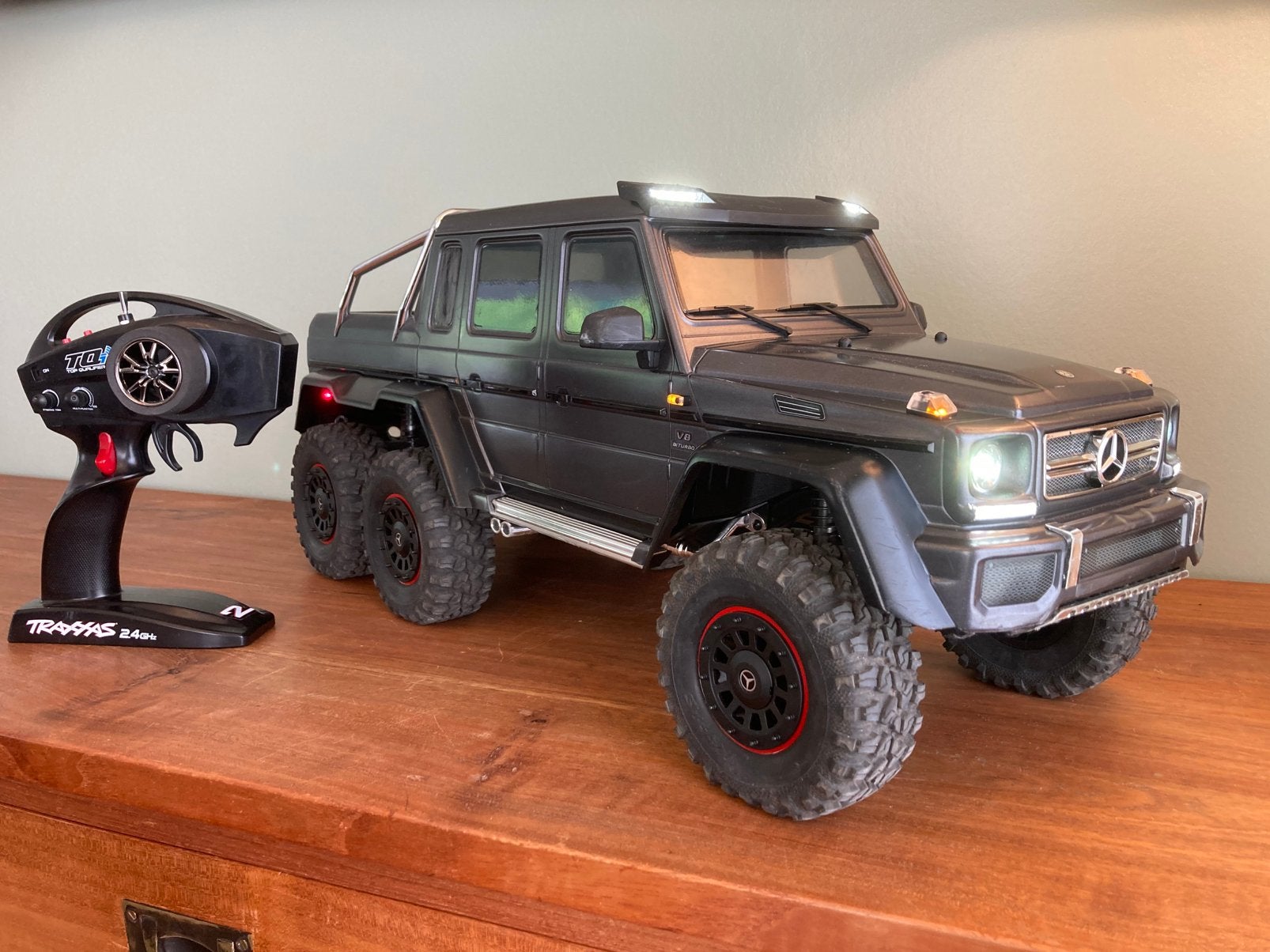 Rc 1/10 traxxas trx 6 Mercedes crawler, Hobby en Vrije tijd, Modelbouw | Radiografisch | Auto's, Gebruikt, Auto offroad, Schaal 1:10