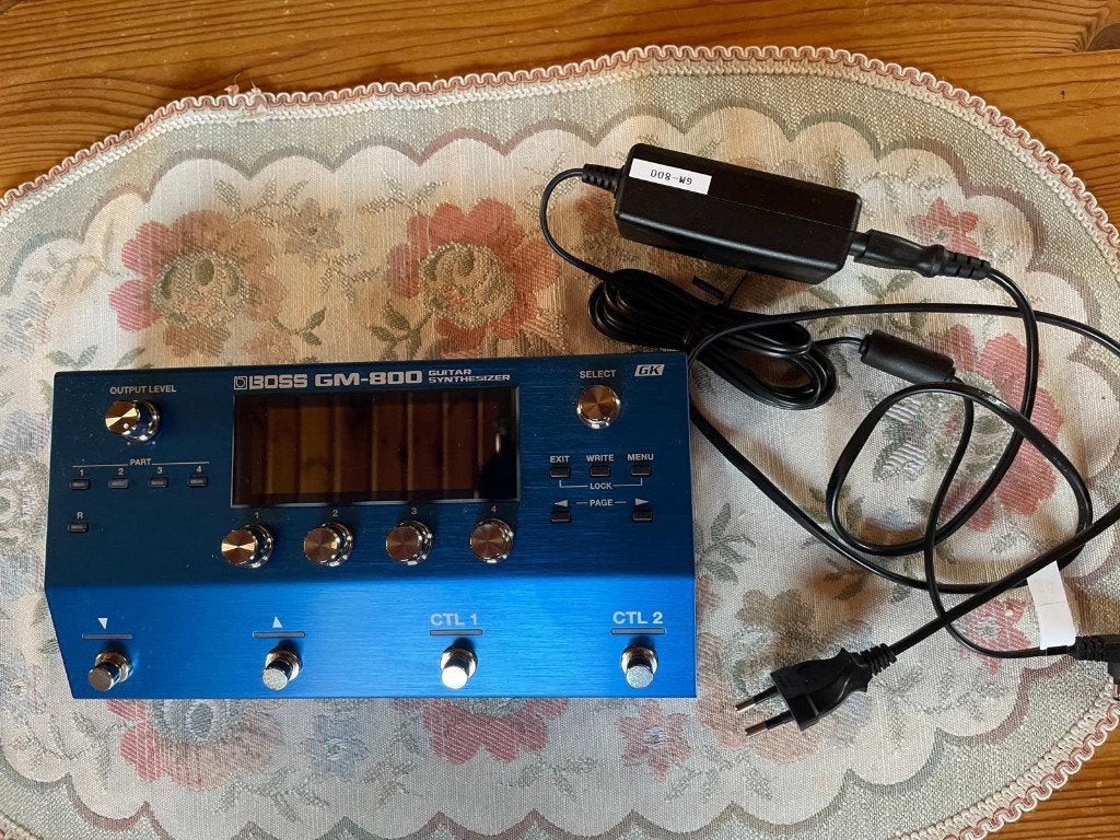 Boss GM 800 Guitar Synthesizer, Muziek en Instrumenten, Effecten, Ophalen, Nieuw