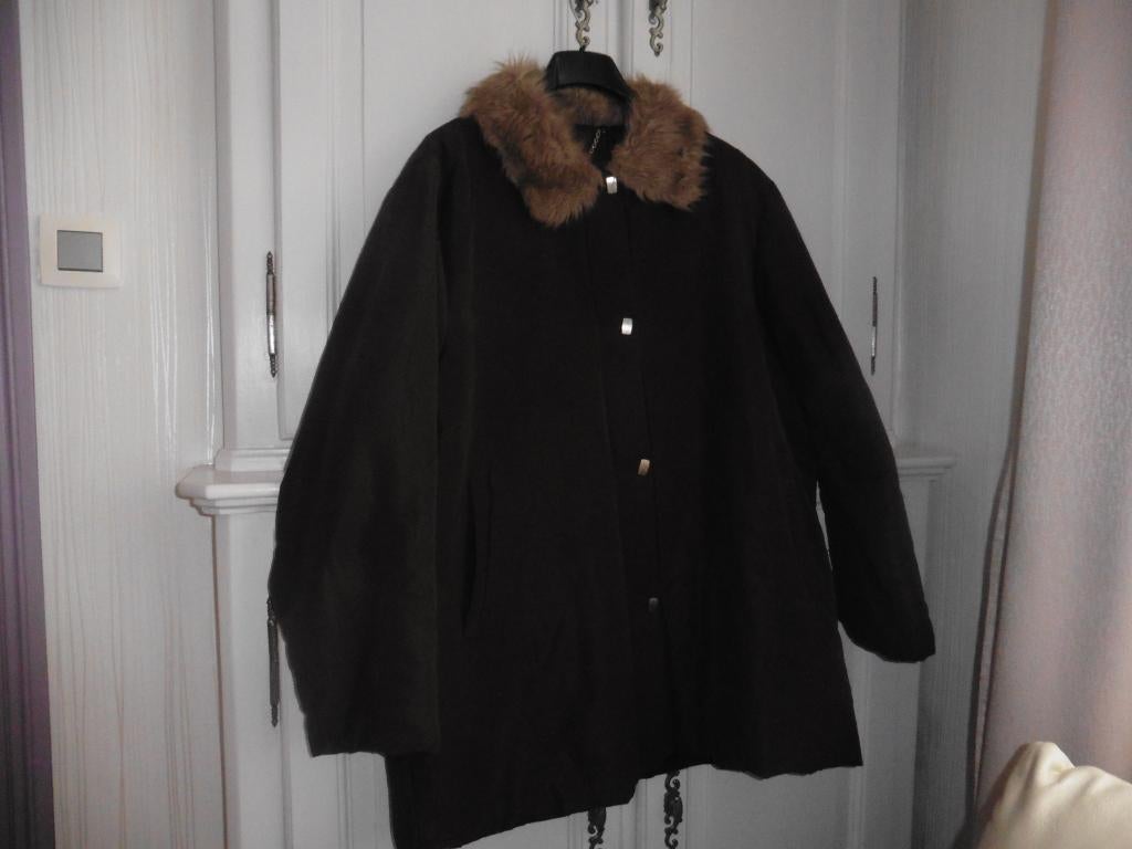 Veste brune doublée avec col fourrure synthétique, Enlèvement ou Envoi, Brun, Porté, Non connue