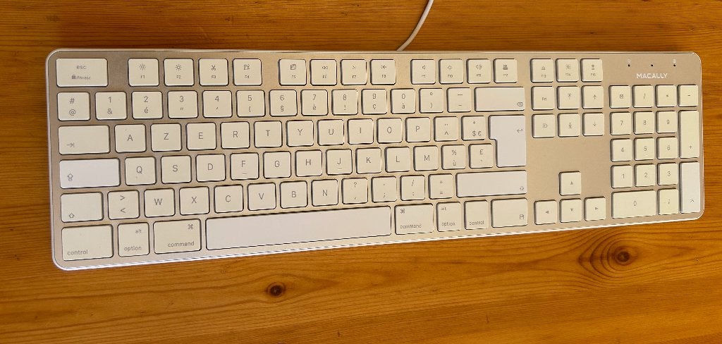 Macally Ultra-Slim USB Wired Keyboard for Apple computer, Informatique & Logiciels, Enlèvement ou Envoi, Macally, Ergonomique