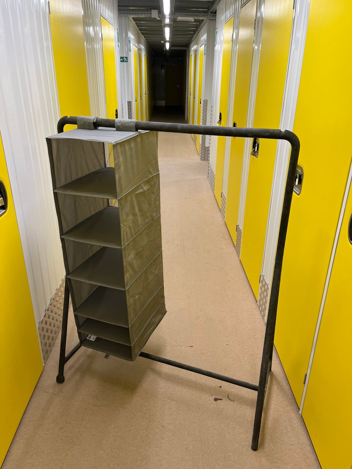 Turbo kledingrek (Ikea), Enlèvement, Avec roues, Utilisé