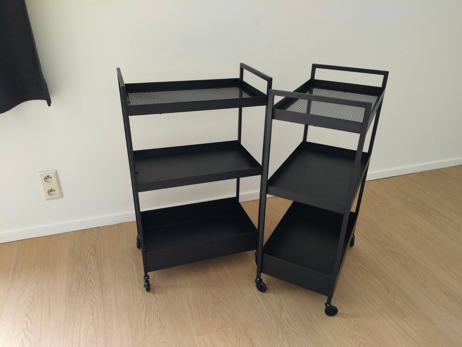 2 rolkastjes van Ikea, Ophalen, Zo goed als nieuw