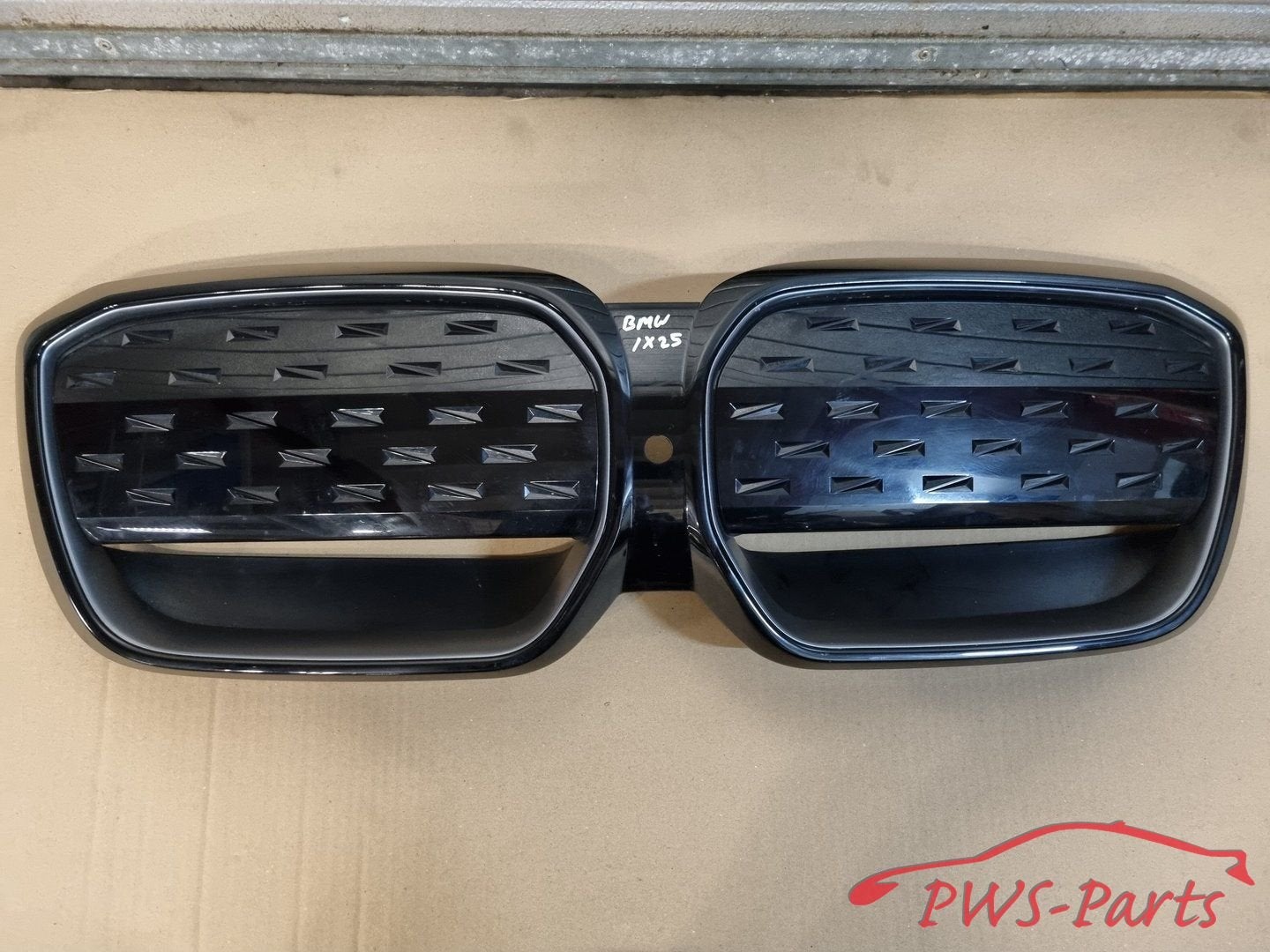 BMW IX25 G08 GRILL ZWART ORIGINEEL, Arrière, -, Utilisé, -