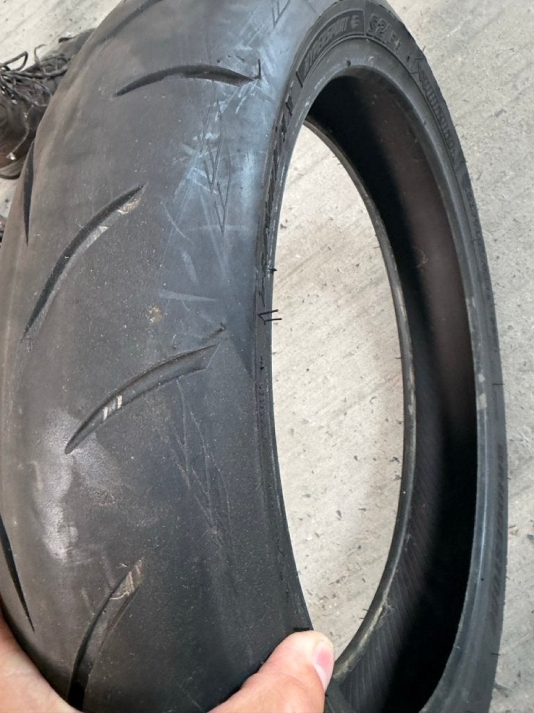 Bridgestone Battlax Hypersport 120/70 ZR17, Motoren, Ophalen of Verzenden, Gebruikt
