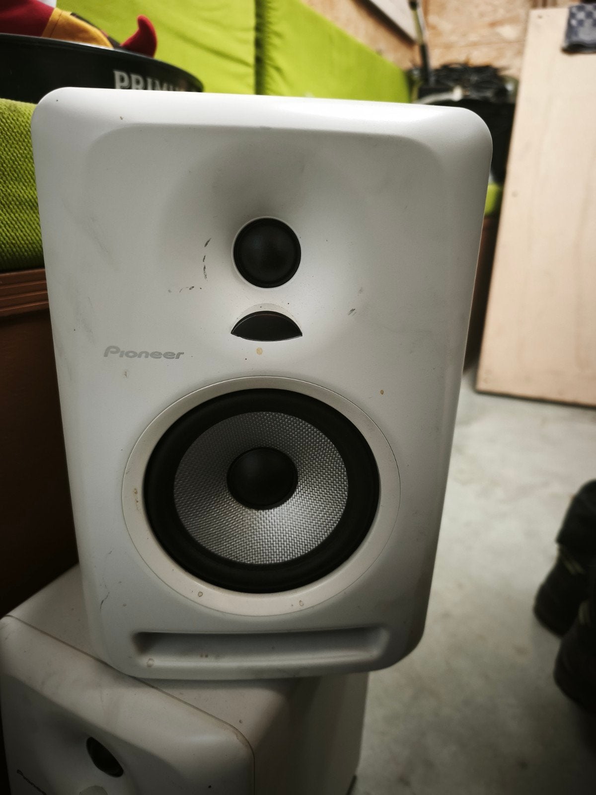 Pioneer luidsprekers, Enlèvement, Pioneer
