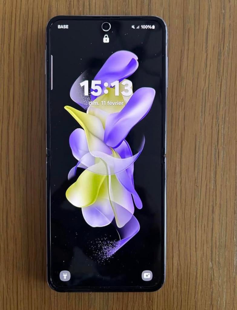 Samsung Galaxy Z Flip 4, Telecommunicatie, Mobiele telefoons | Samsung, Ophalen of Verzenden, Zo goed als nieuw, Galaxy Z Flip