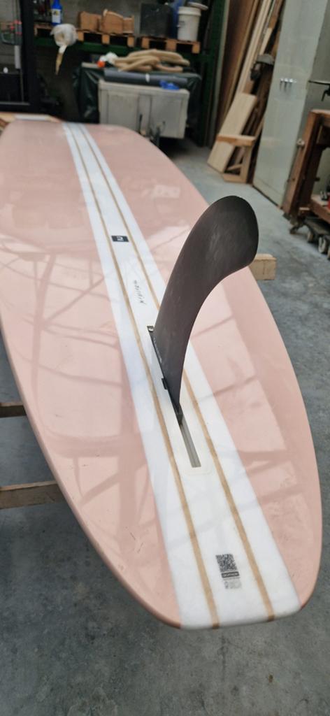 Zeer mooi en licht Longboard 9.4.        74l als nieuw, Ophalen