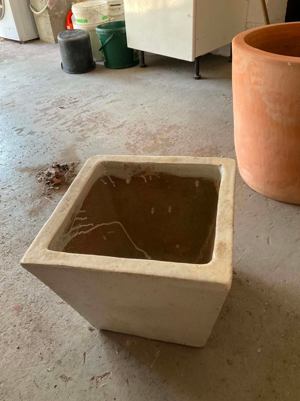 Pot de fleur ou plante intérieur/extérieur, Enlèvement, Béton, Intérieur