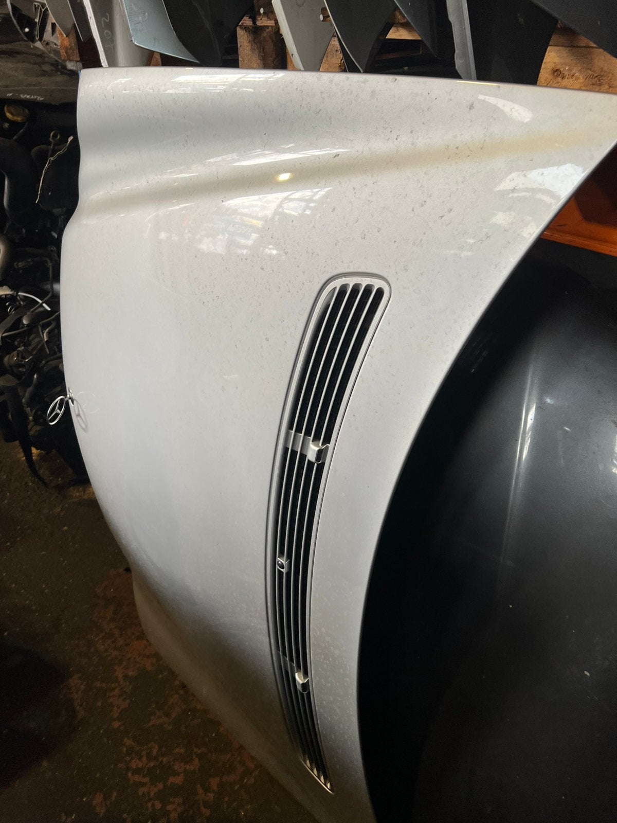 Mercedes w203 capot, Ophalen
