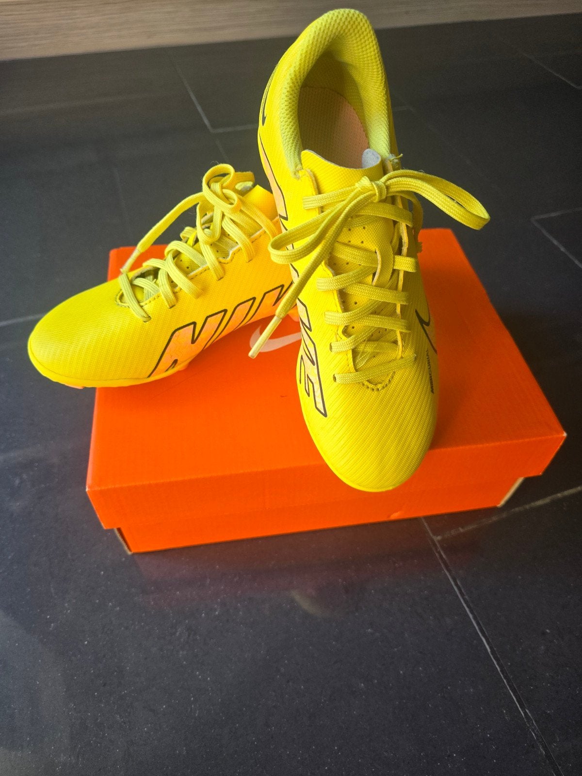 Chaussures Foot Nike 32, Enlèvement, Chaussures