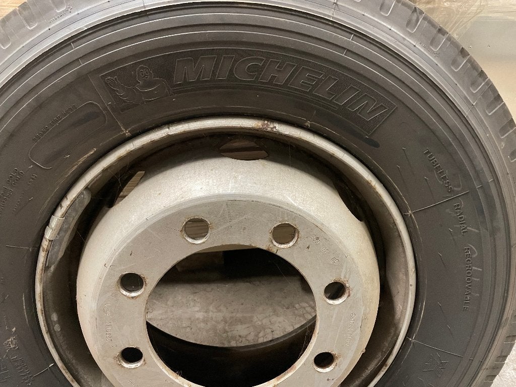 Michelin reservewiel vrachtwagen Mercedes Atego, Ophalen, Nieuw, Mercedes-Benz, Overige Auto-onderdelen