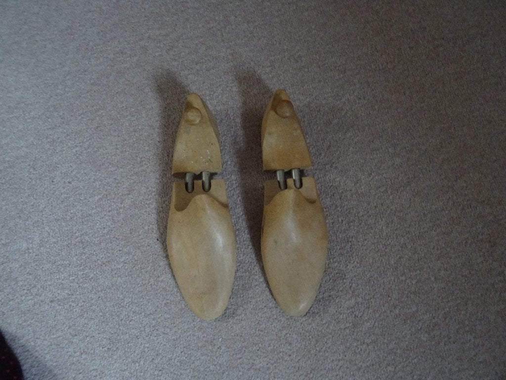 Embauchoirs en hêtre pour chaussures hommes., Enlèvement ou Envoi, Sans marque, Beige, Autres types