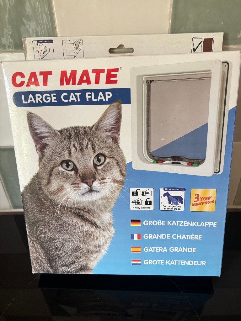CAT MATE kattenluik grote katten of kleine honden (nieuw), Enlèvement ou Envoi, Comme neuf