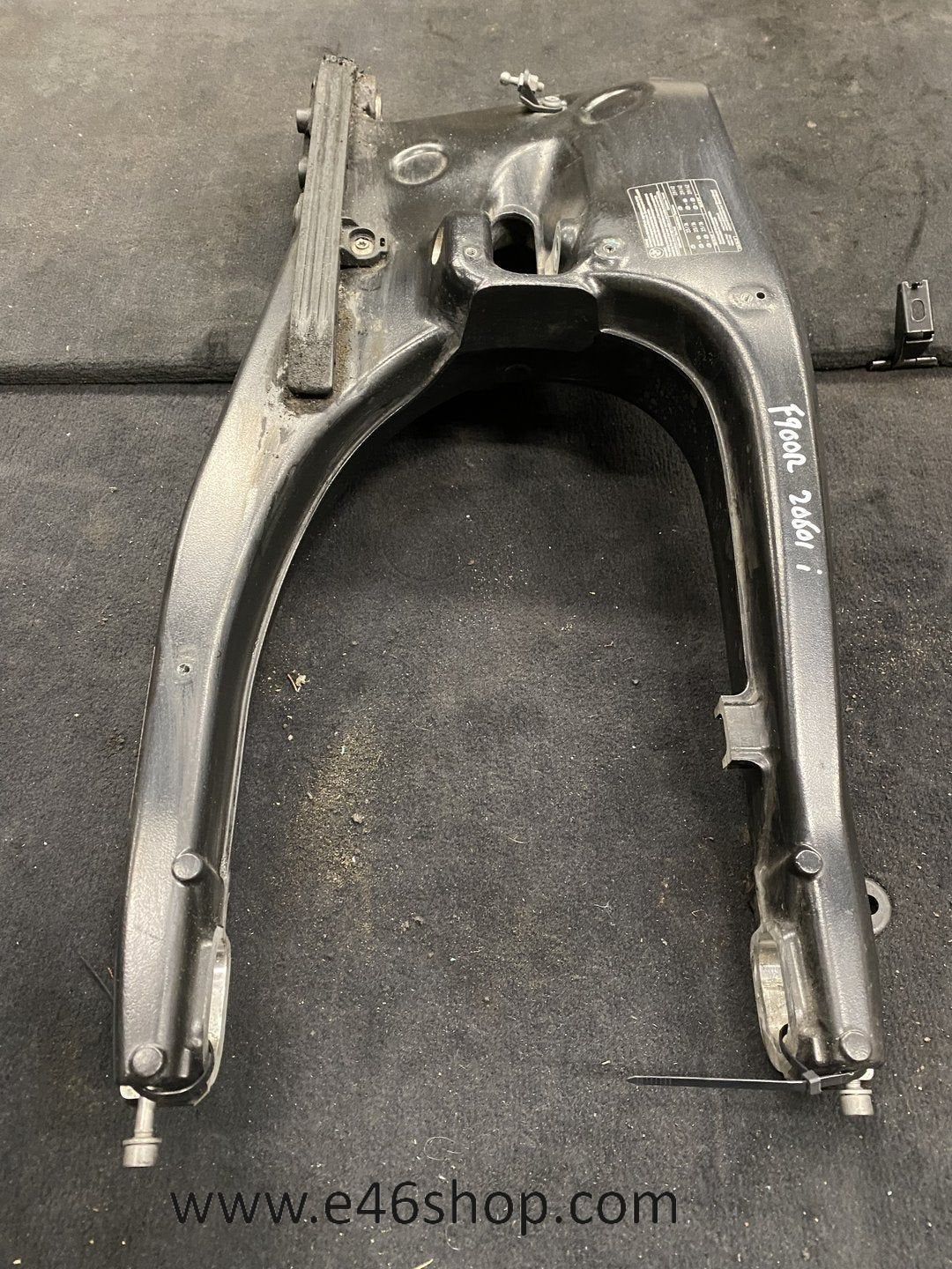 ACHTERBRUG BMW F900R MET KETTING SPANNERS, -, Utilisé, -, -