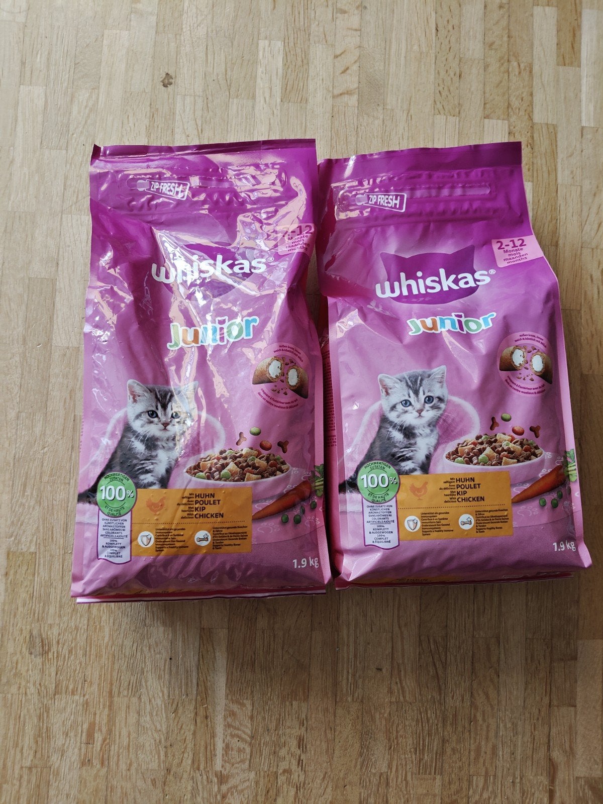 2 whiskas zakken voor kittens, Dieren en Toebehoren, Ophalen of Verzenden