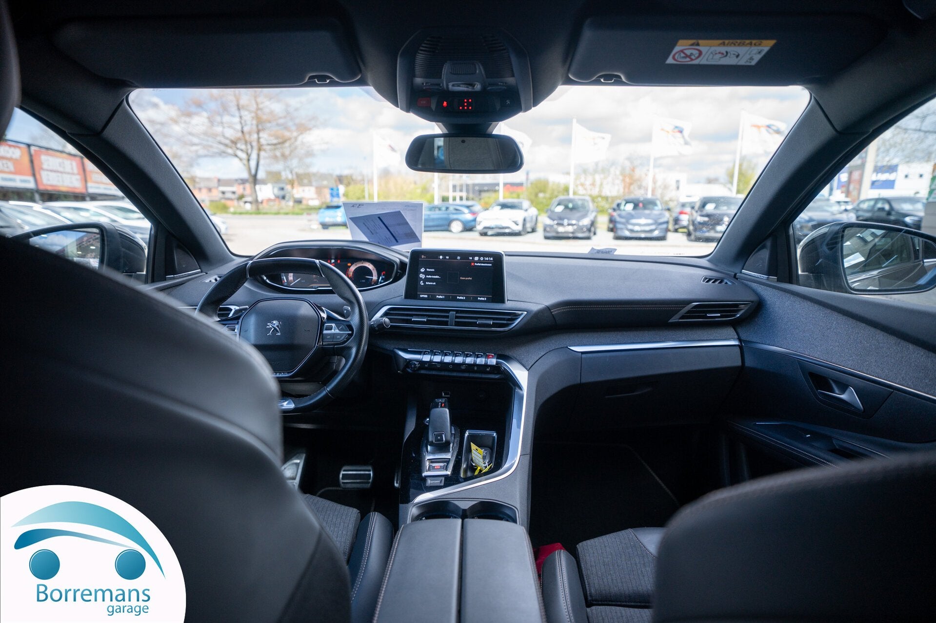 Peugeot 5008 AUTOMAAT GT LINE 7 PL  Trekhaak/Carplay/Camera, Auto's, Peugeot, 1199 cc, 0 kg, 7 zetels, 115 g/km