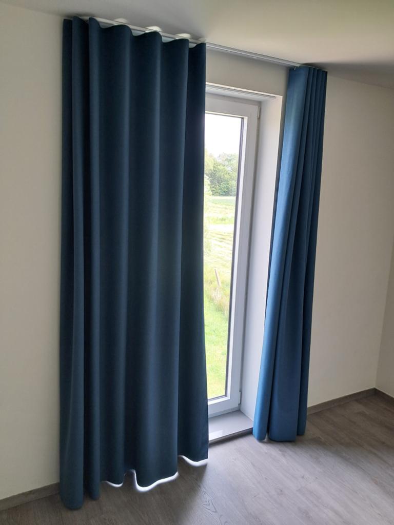 Verduisterende gordijnen, Huis en Inrichting, Stoffering | Gordijnen en Lamellen, Ophalen, Grijs, 200 cm of meer, Nieuw