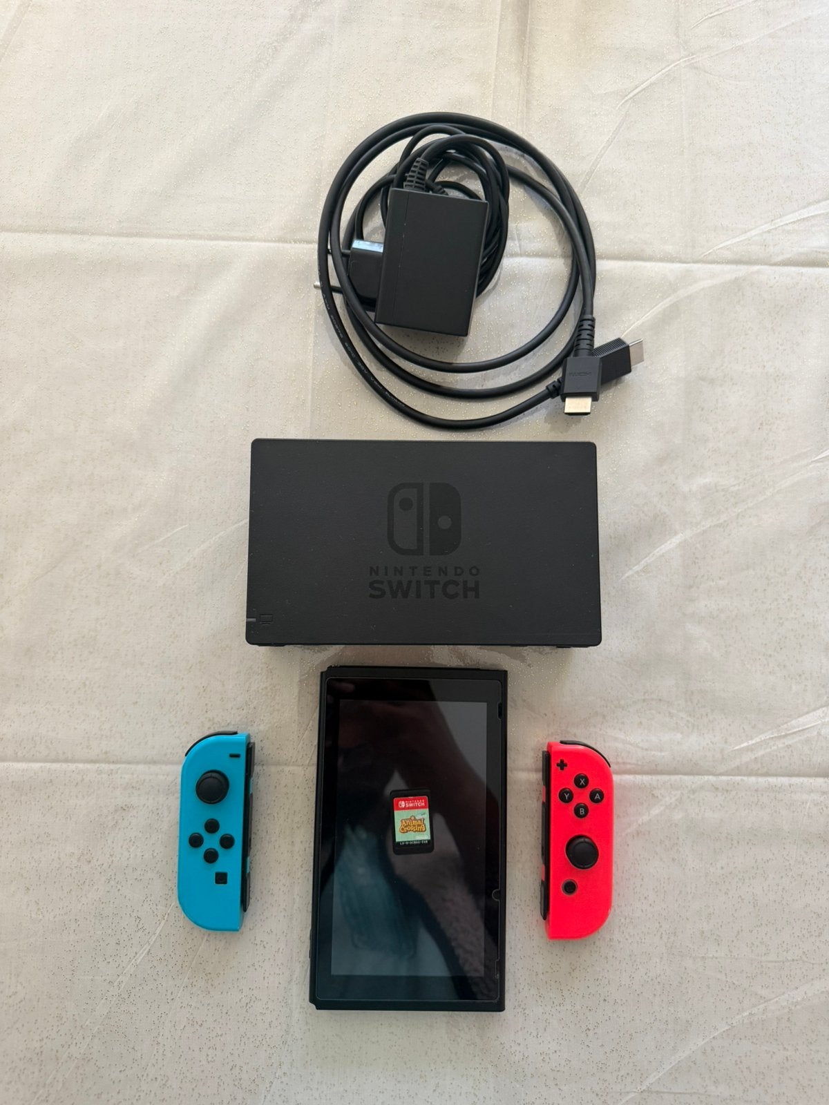 NINTENDO Switch V2 2019 32 GB Rouge/Bleu, Switch 2019 Upgrade, Enlèvement ou Envoi, Utilisé, Avec jeux