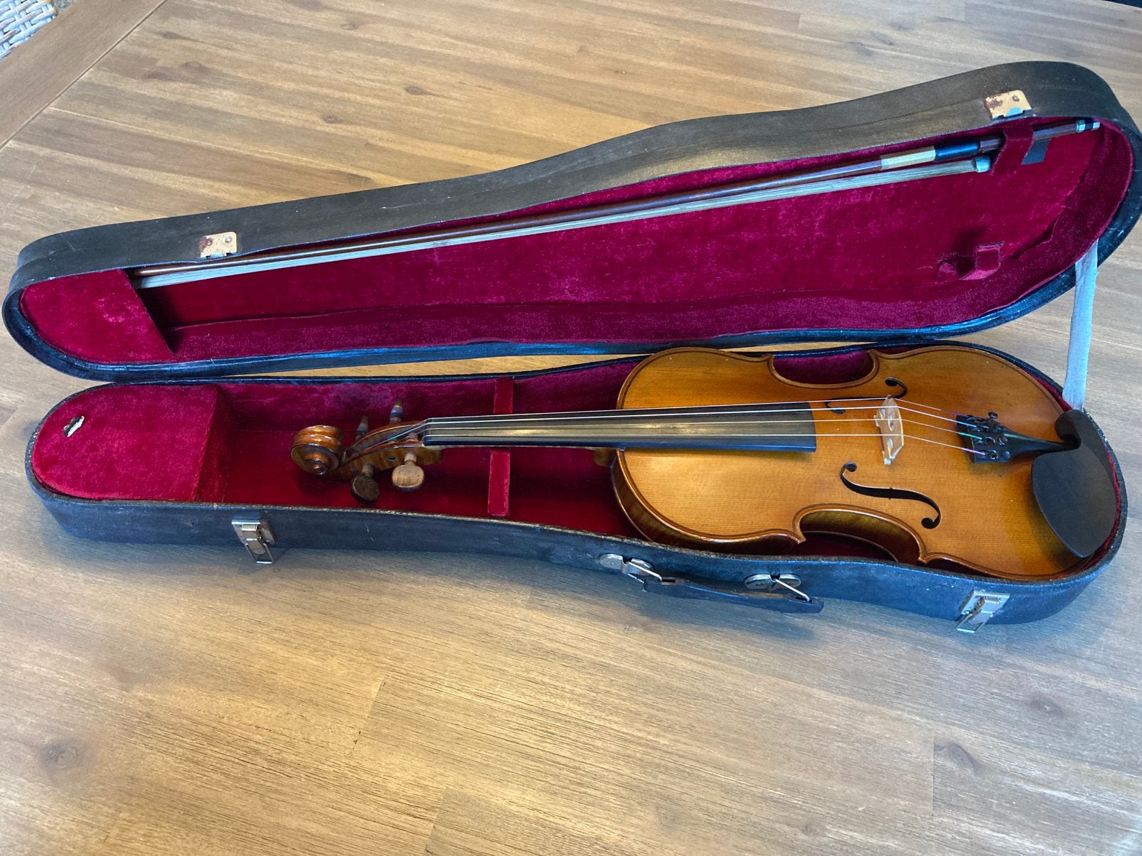 Franse viool 4/4 periode 1920 met duitse strijkstok, Muziek en Instrumenten, Gebruikt, Viool, Ophalen of Verzenden, 4/4-viool