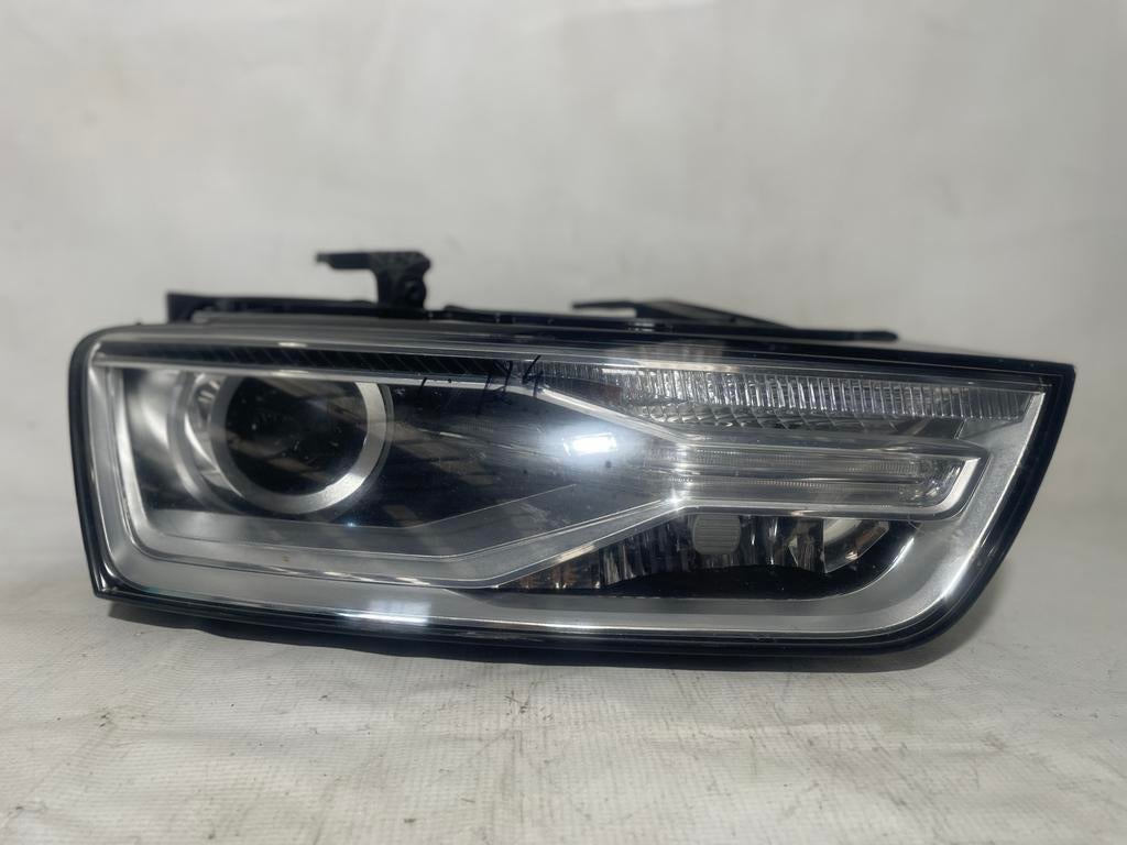 Phare droit Audi Q3 8U0941006C, Audi, Enlèvement, Utilisé