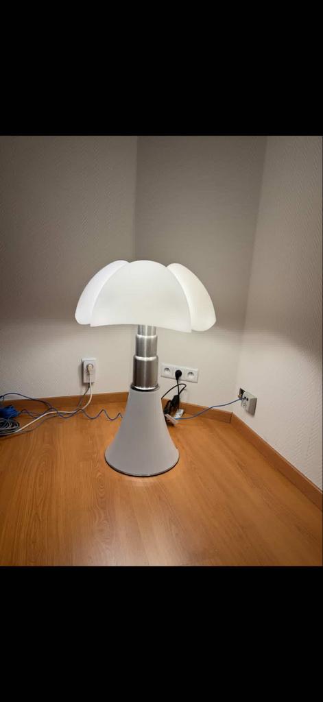 Lampe Pipistrello, Ophalen, Nieuw