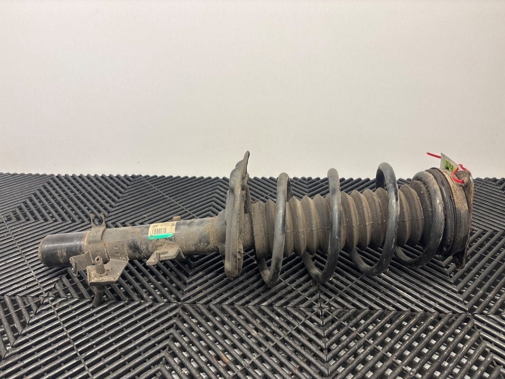 AMORTISSEUR OU ABSORBEUR DE CHOC AVANT DROIT Qashqai (J11), Germany@nissan-services.eu, Kronenweg 38
50389  Wesseling, DE, Utilisé
