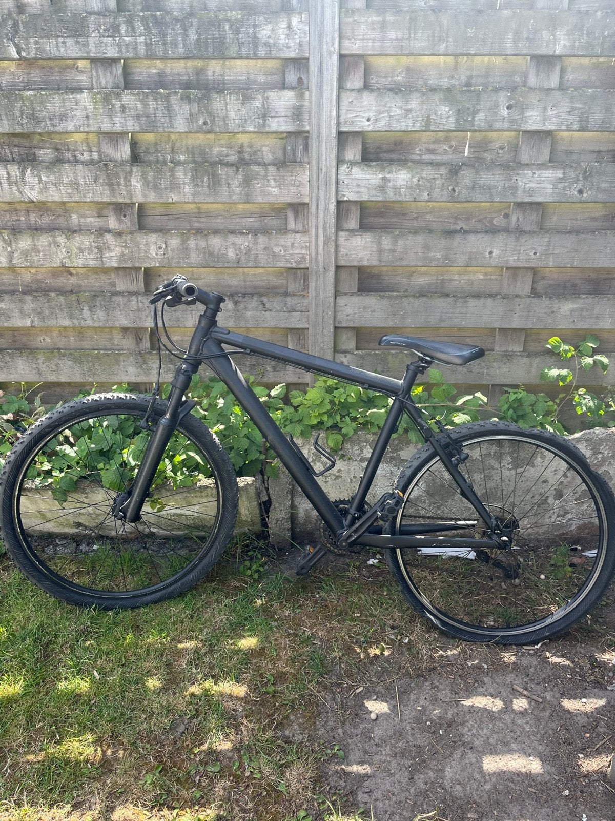 Zwarte mtb, Fietsen en Brommers, Gebruikt, Vering, Velgrem, 15 tot 20 versnellingen