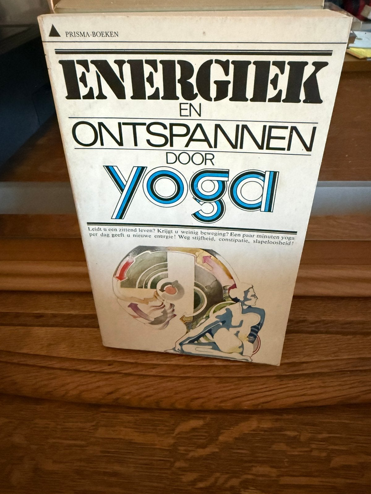 Energiek En Ontspannen Door Yoga, Ophalen of Verzenden, Zo goed als nieuw, Overige sporten