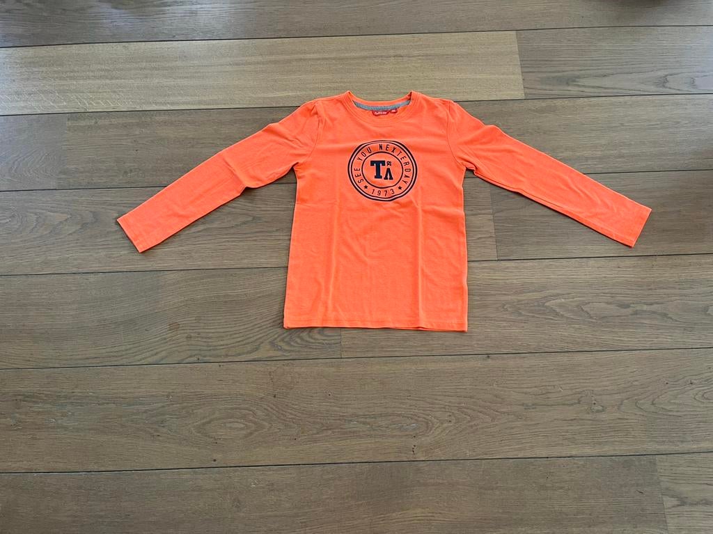 2 t-shirts, Enlèvement ou Envoi, Comme neuf, Autres tailles, Orange