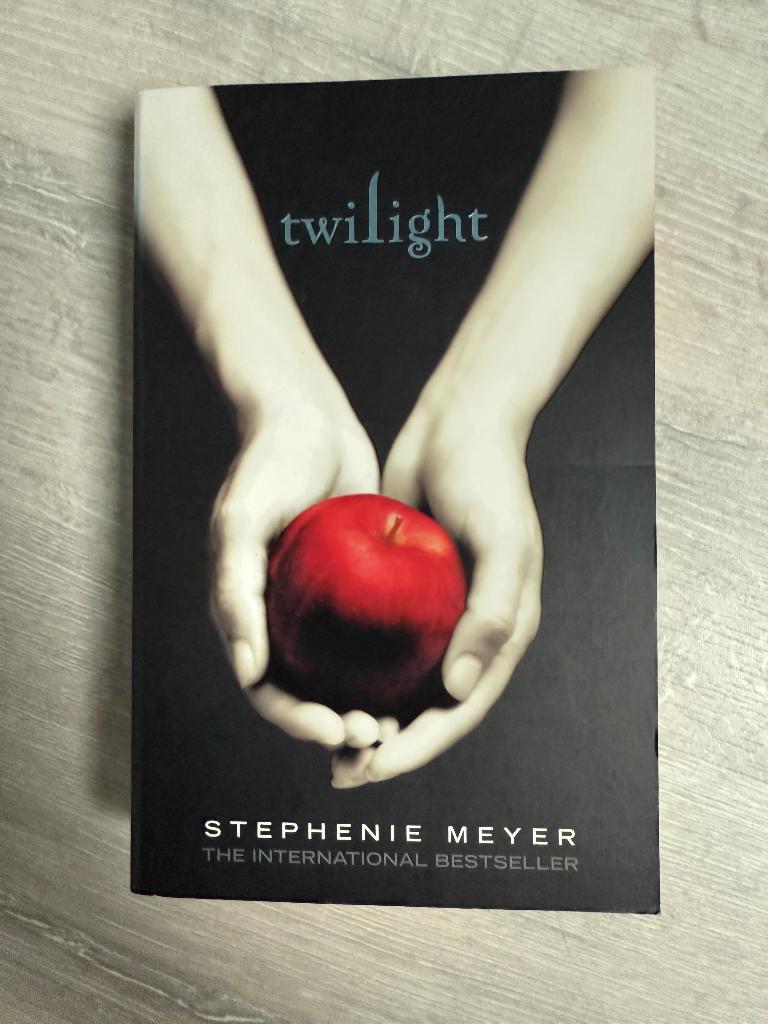 Engels „" Twilight "” boek”, Boeken, Fantasy, Zo goed als nieuw, Ophalen of Verzenden