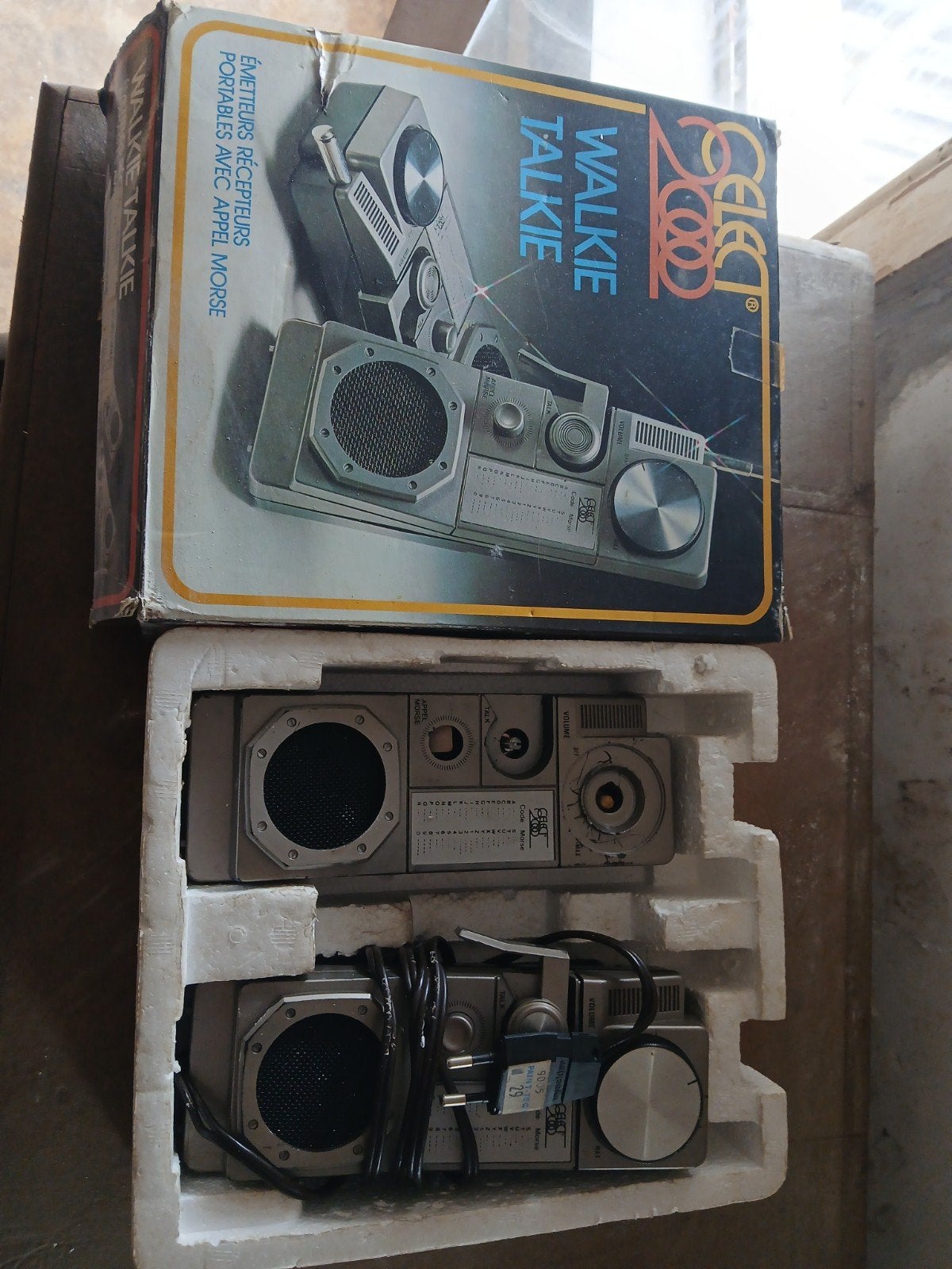 Celect 2000 walkie talkie, Telecommunicatie, Ophalen