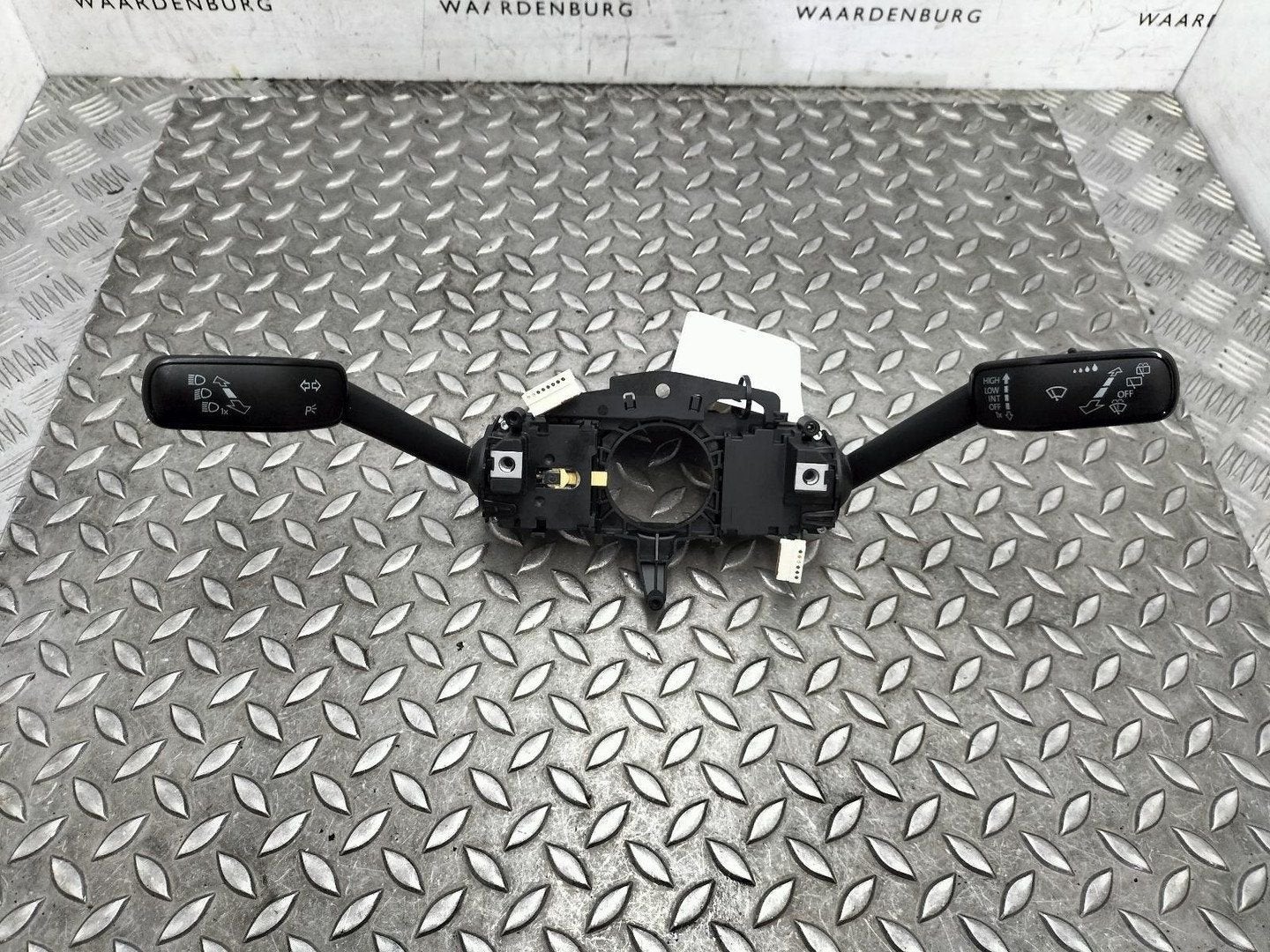 VOLKSWAGEN GOLF BQ1 Golf VII 11/16-01/20 KOLOM SCHAKELAAR 20, Enlèvement ou Envoi, Utilisé, ARN reconnu